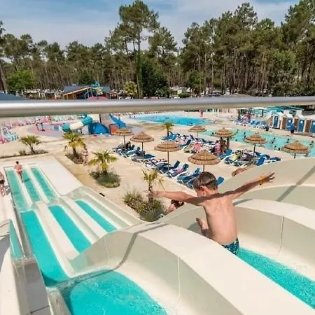 Campsite Plage De Contis, Camping Siblu 3*, Parc Aquatique, Piscines Chauffees. *